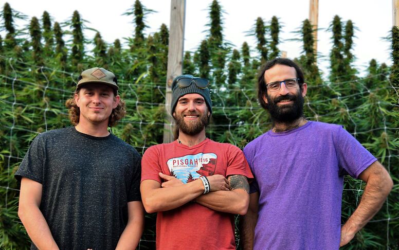 Treeworks-team-photo-Oregon-10.15.20-Small-Edit-Dark-scaled.jpg