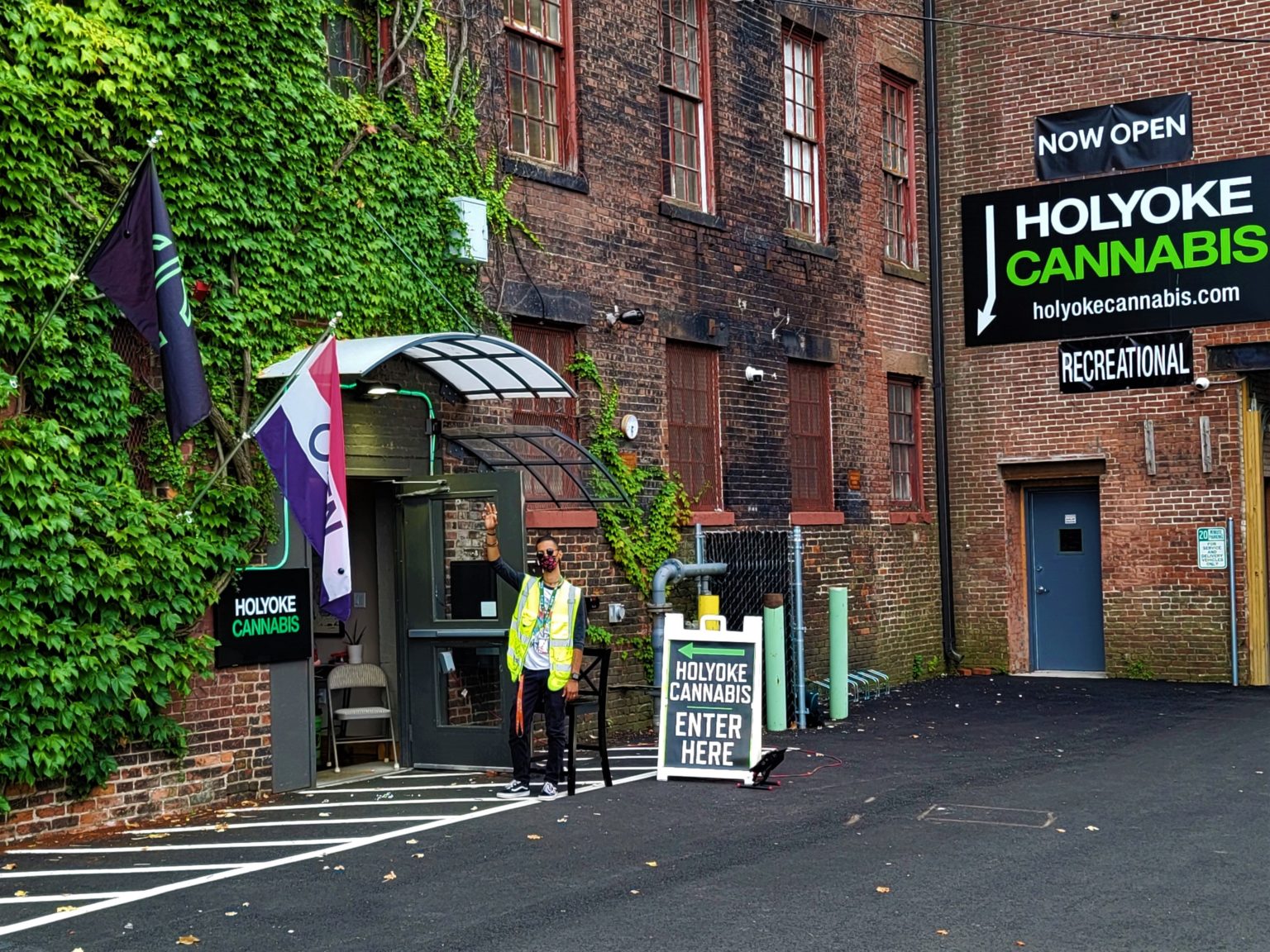 Holyoke Cannabis Dispensary What Is An Infused PreRoll? 02/08/22